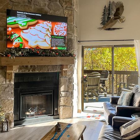 Appartement Eagles Nest Escape à Gatlinburg Extérieur photo